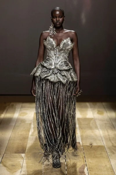Look 53